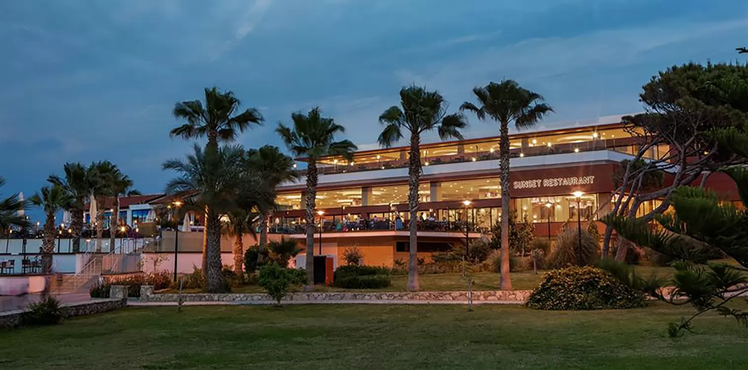 Acapulco Resort Convention Spa Hotel