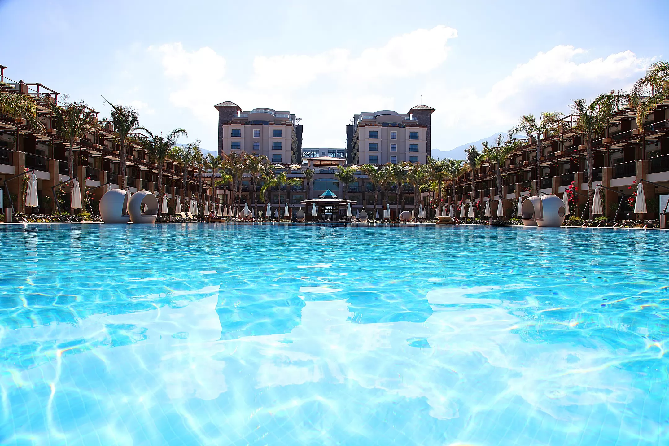 Cratos Premium Hotel & Casino & Port & Spa