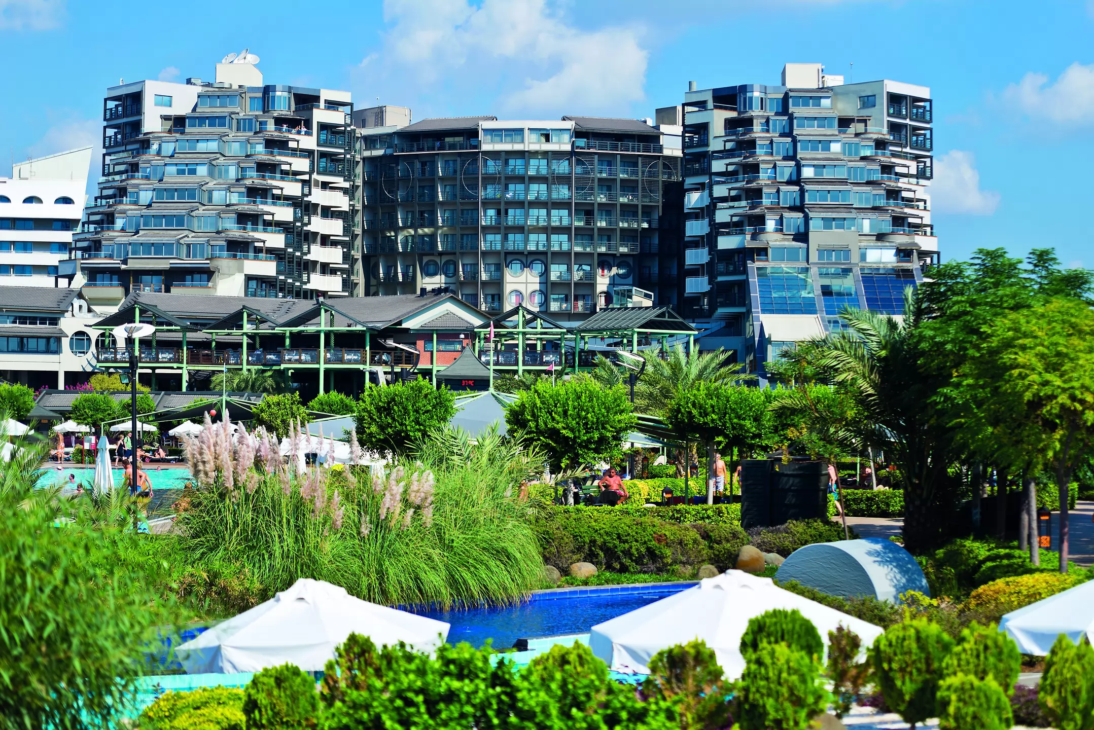 Limak Lara De Luxe Hotel & Resort